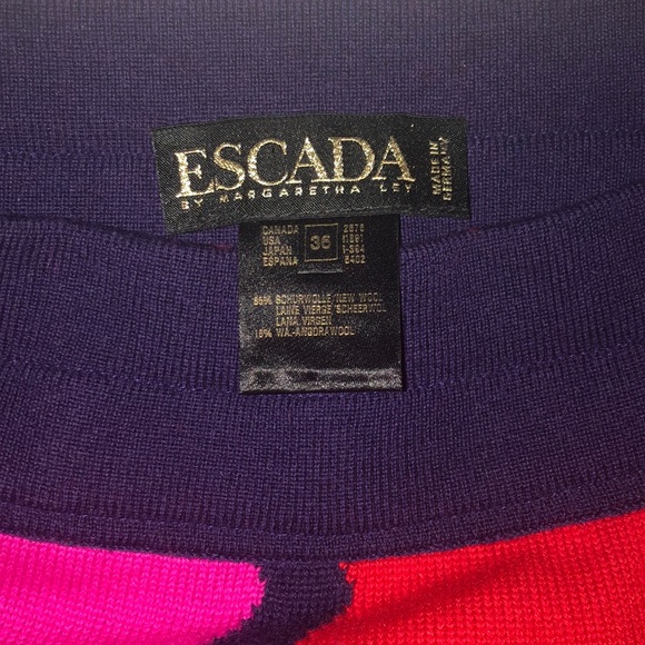 ESCADA sweater skirt 006 - Picture 2 of 10